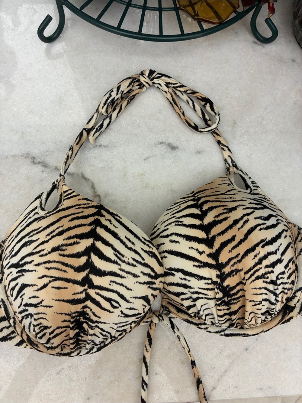 Rare bombshell swim top